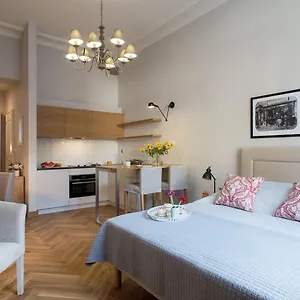 Belle Epoque Apartment